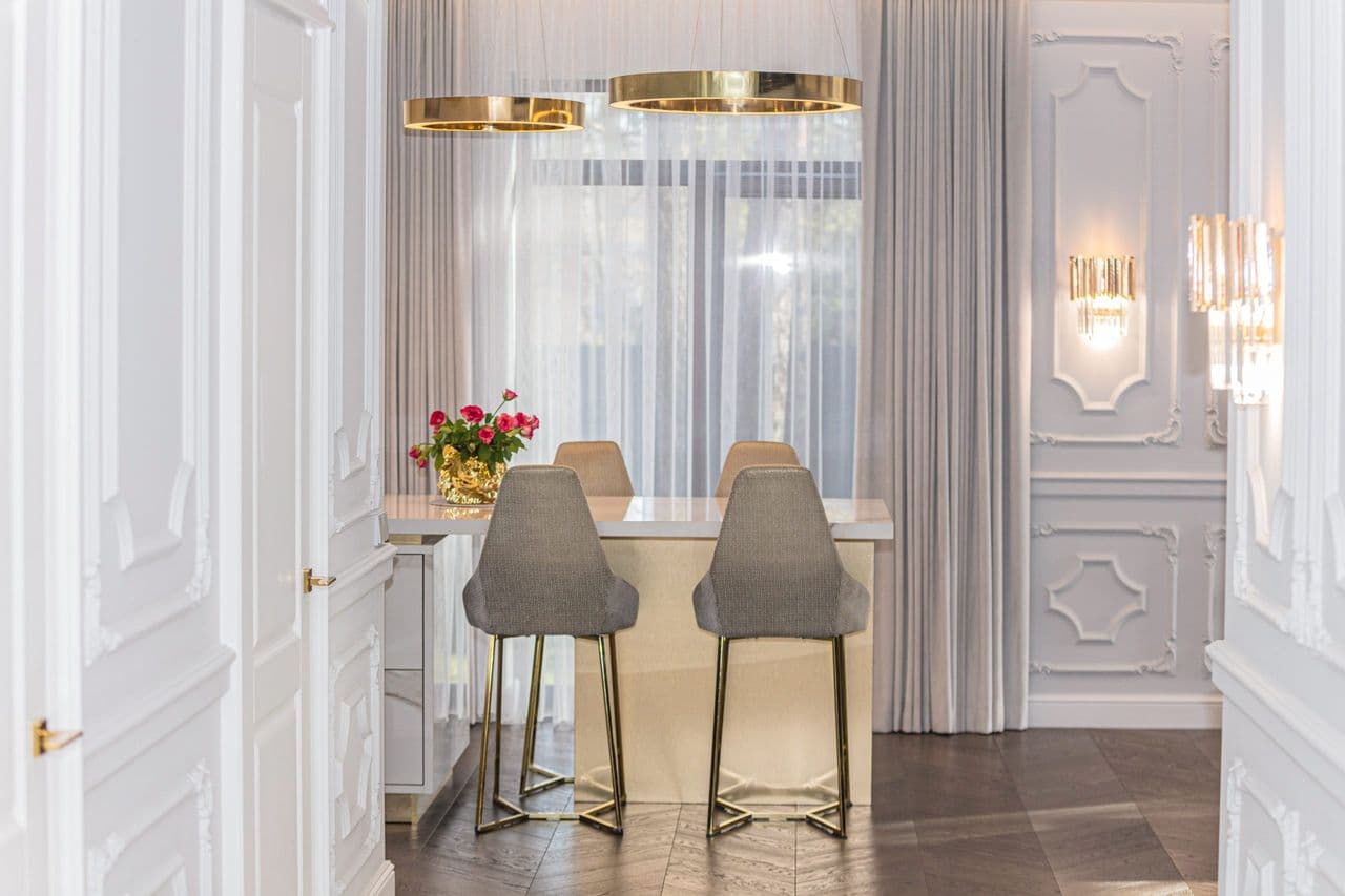 Violetinė moderni klasika - 005.jpg