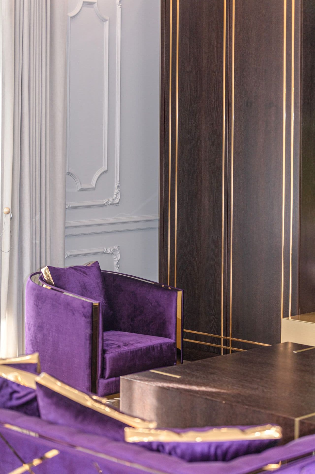 Violetinė moderni klasika - 010.jpg