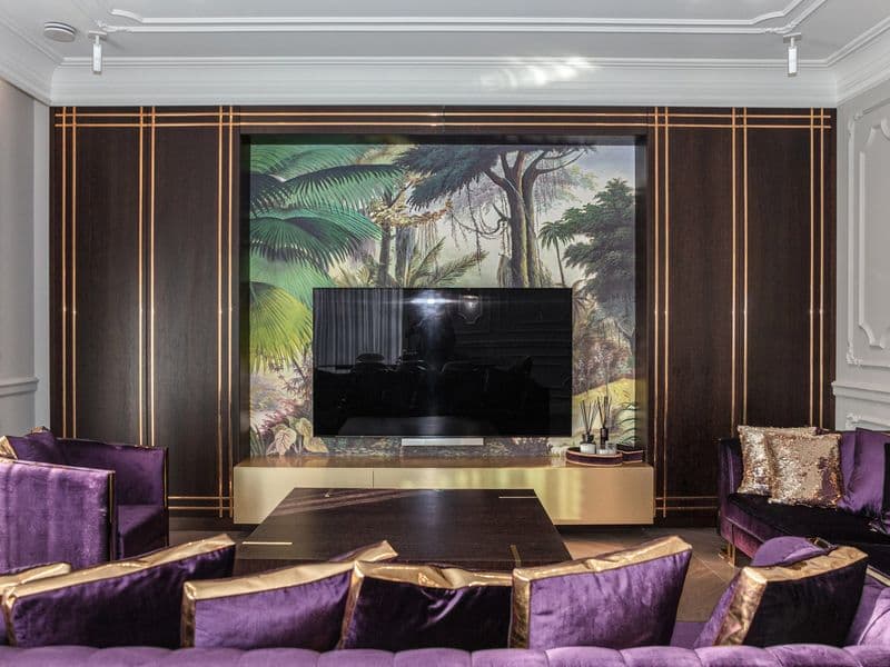 Violetinė moderni klasika - 001.jpg